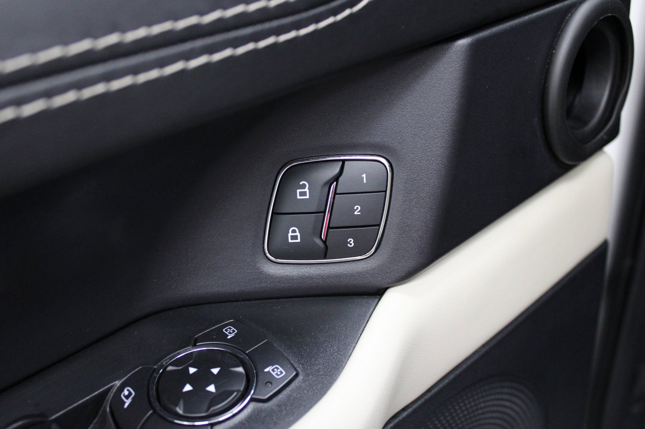 Used 2021 Ford Expedition Max Platinum image 17