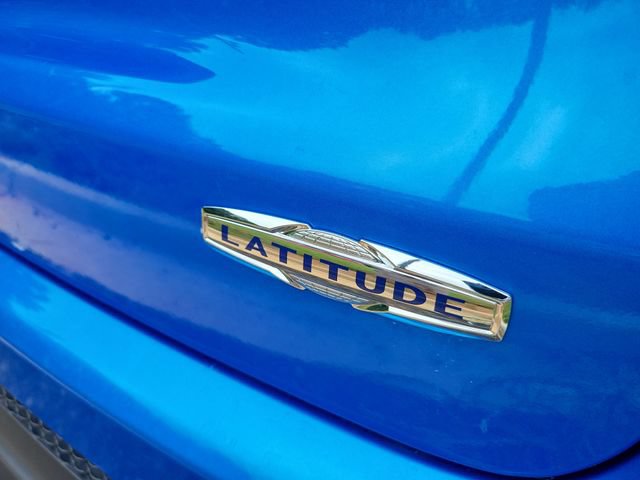 Used 2024 Jeep Compass Latitude AWD/4WD image 32