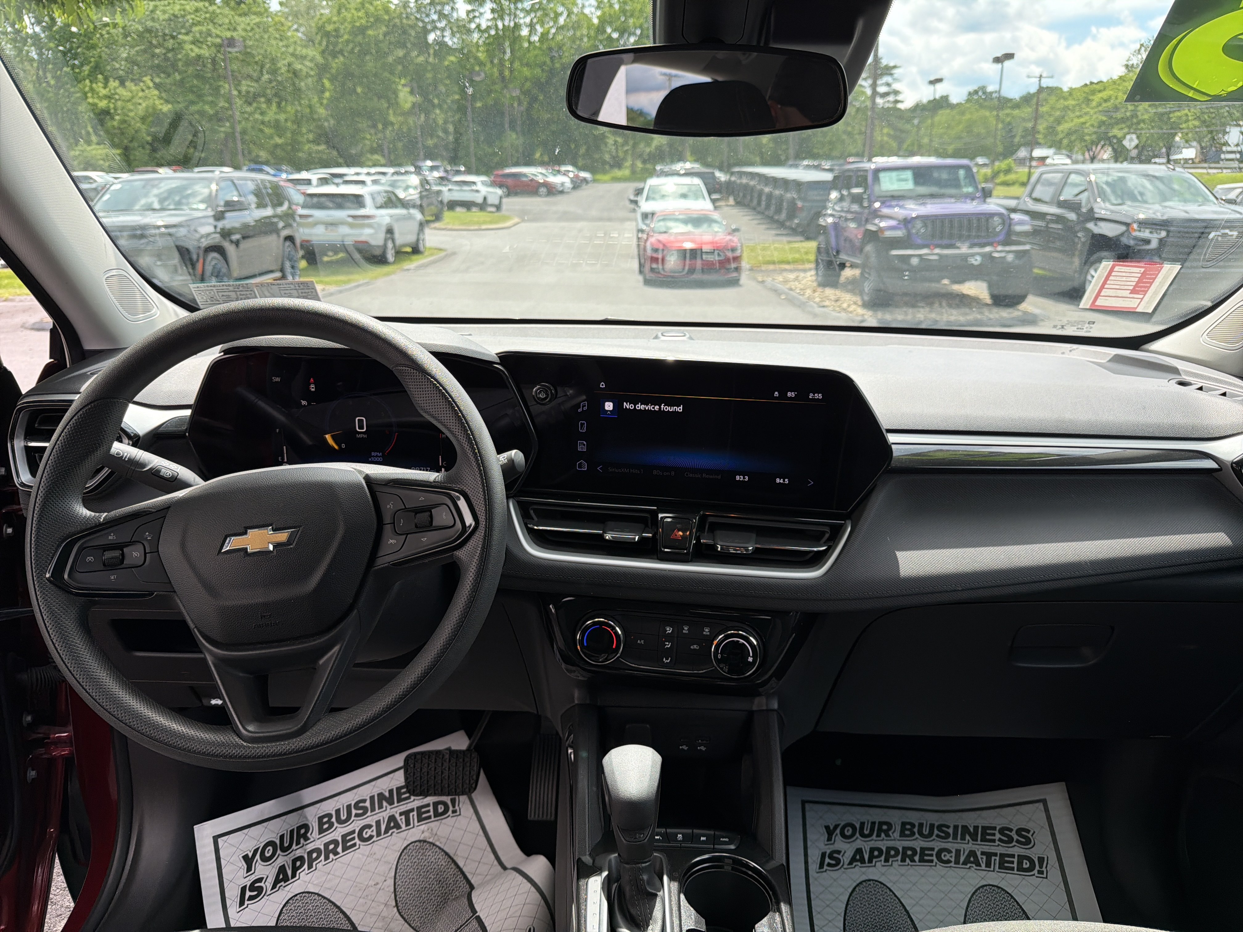 Used 2025 Chevrolet TrailBlazer LT AWD/4WD image 14