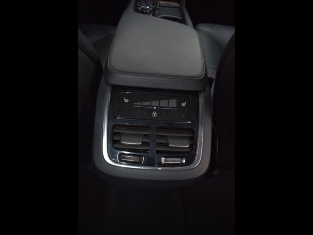 Used 2021 Volvo XC90 T6 Momentum w/ Advanced Package AWD/4WD image 31