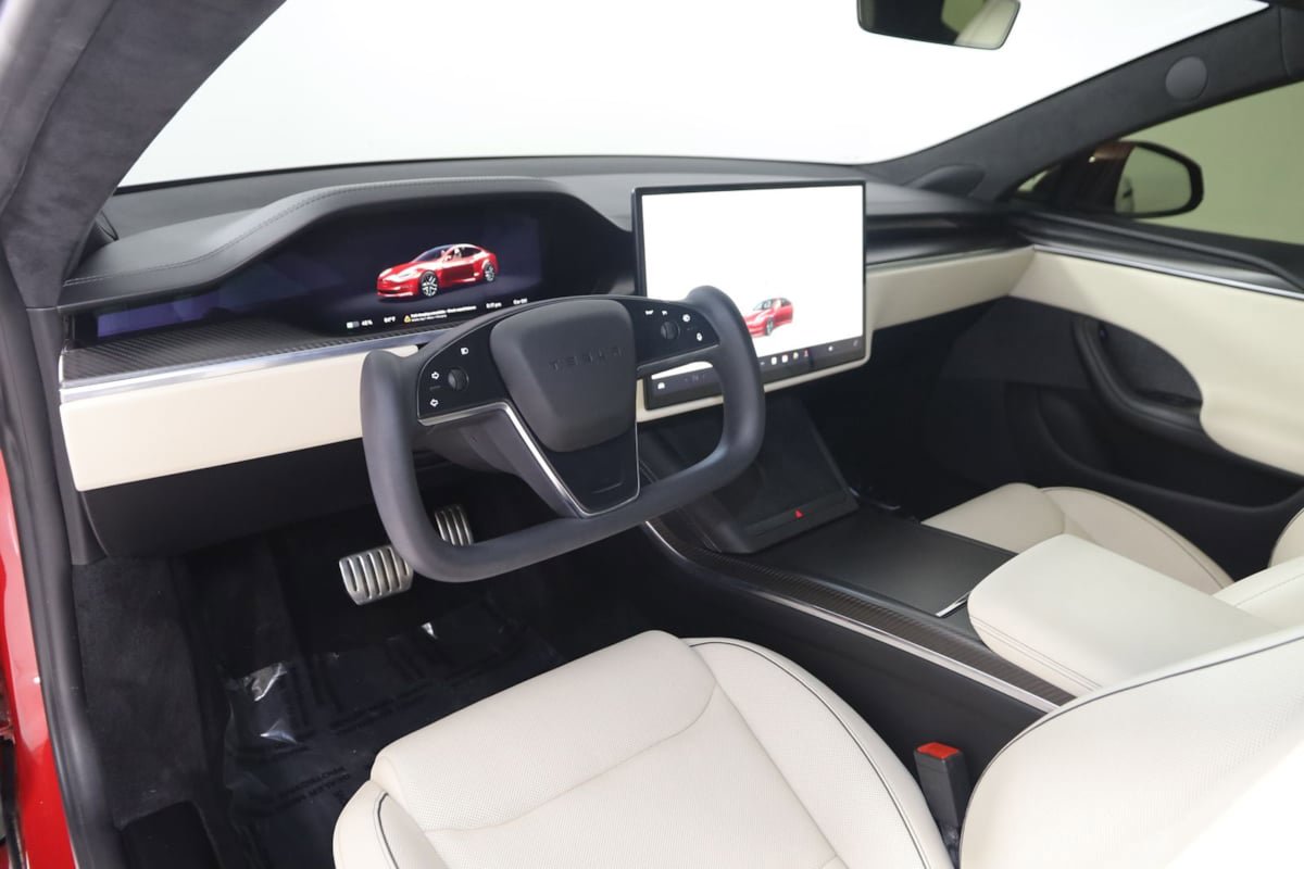 Used 2021 Tesla Model S Plaid image 30