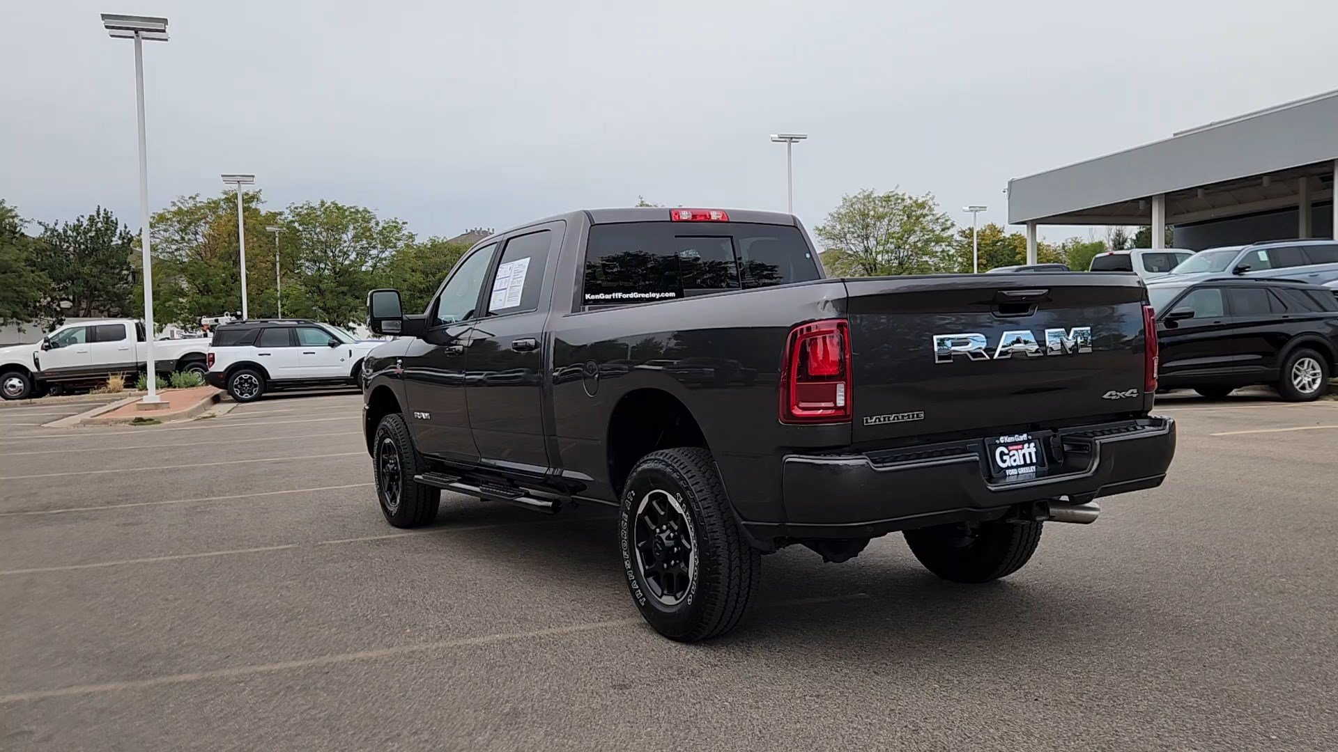 Used 2025 RAM 2500 Laramie AWD/4WD image 21