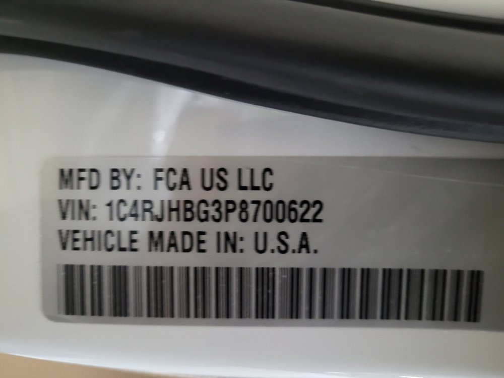 Used 2023 Jeep Grand Cherokee Limited image 33