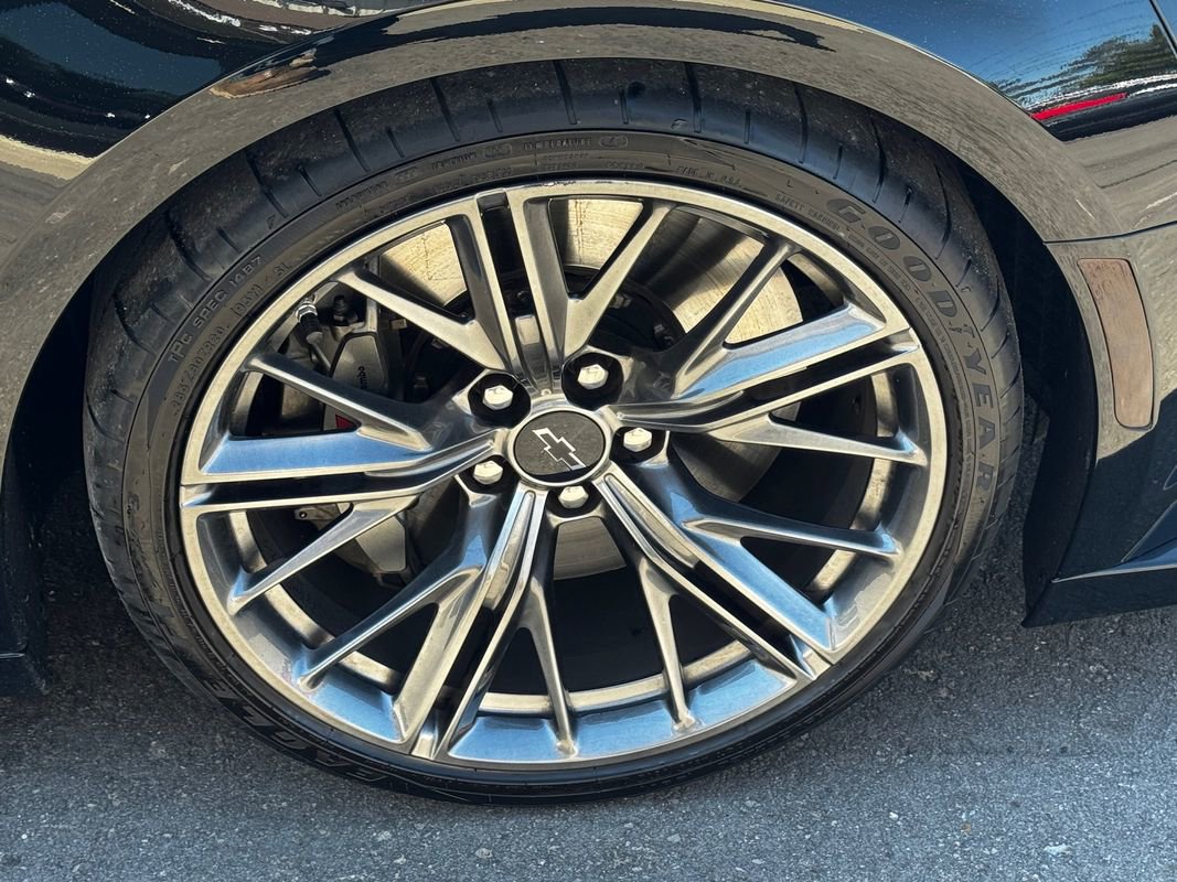 Used 2023 Chevrolet Camaro ZL1 RWD image 39