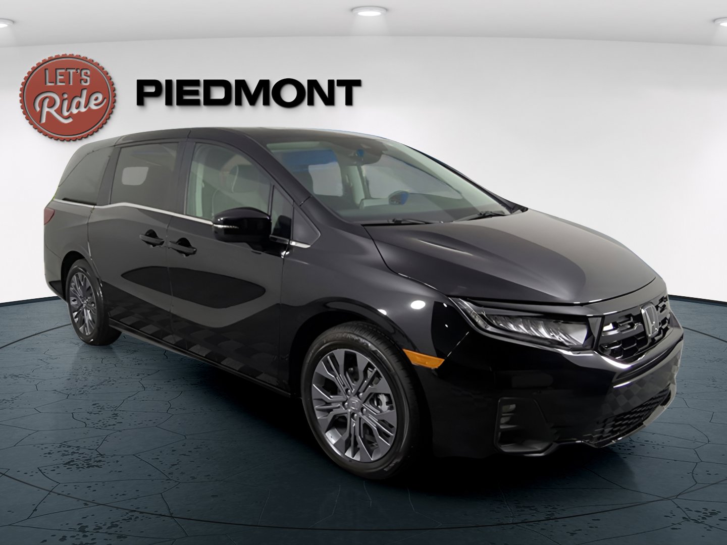 New 2026 Honda Odyssey Touring image 1