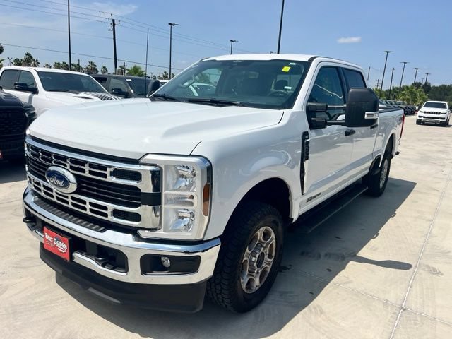 Used 2025 Ford F250 XLT AWD/4WD image 3