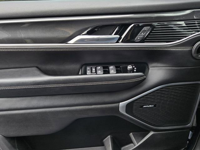 Used 2023 Jeep Wagoneer 4WD image 24