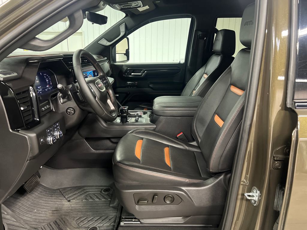 Certified 2023 GMC Sierra 1500 AT4 w/ Technology Package AWD/4WD image 13
