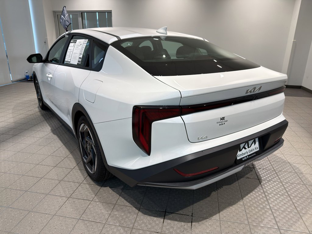 Used 2025 Kia K4 EX image 3