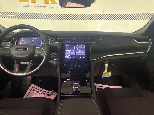 New 2025 Jeep Grand Cherokee Laredo X image 33