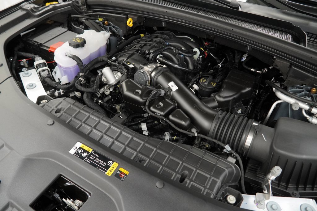 New 2025 Jeep Grand Cherokee Summit w/ Obsidian Package image 39