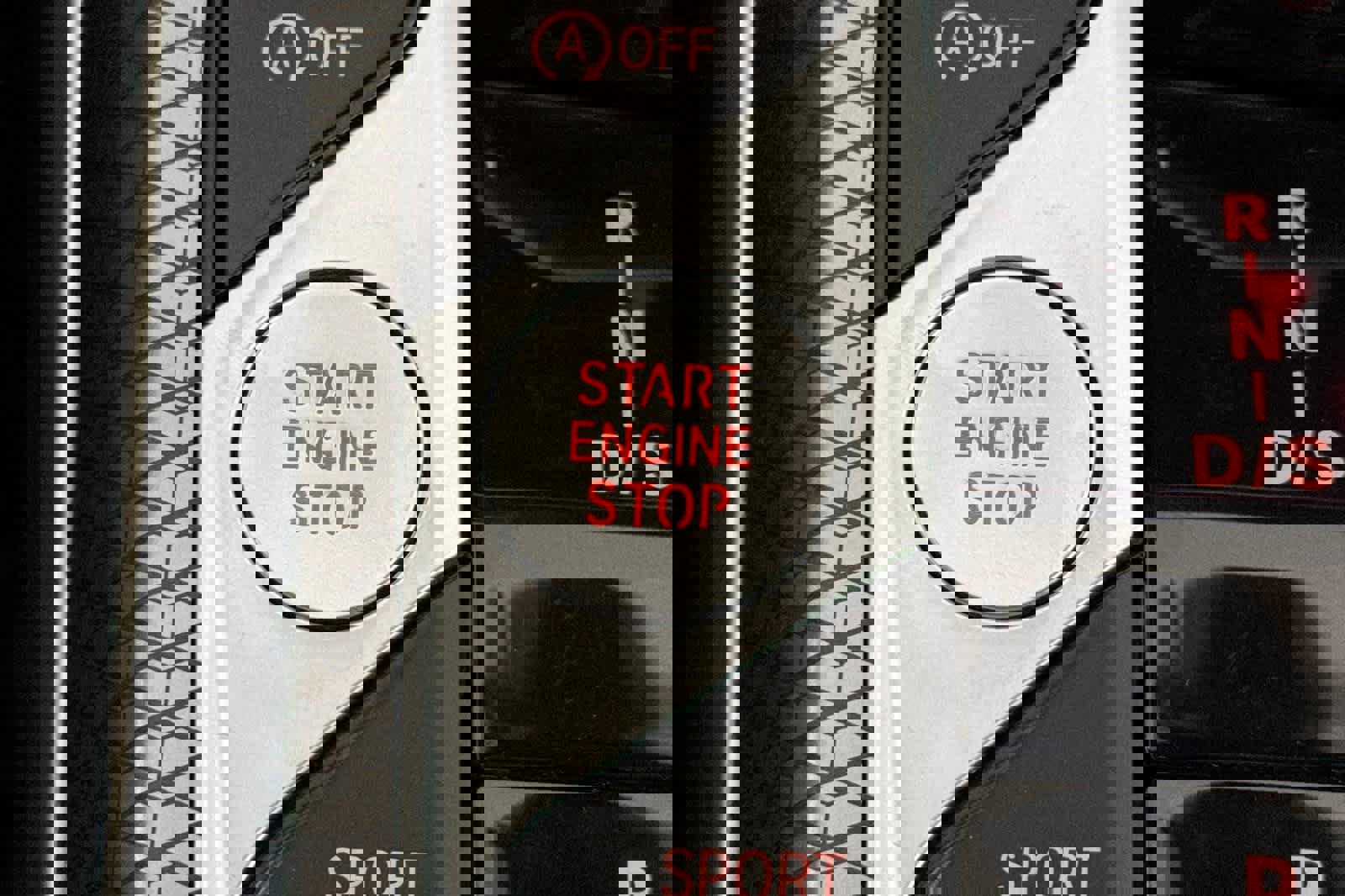 Used 2025 BMW 330i Sedan w/ Premium Package image 22