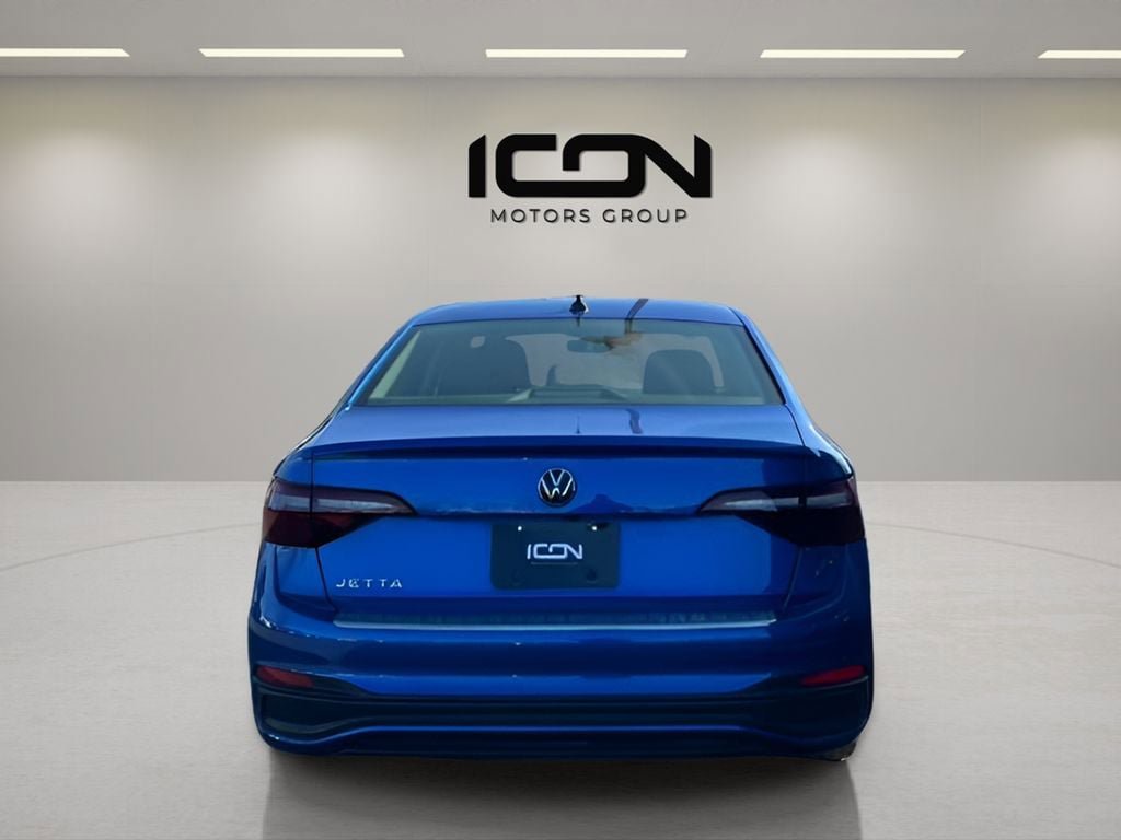Used 2024 Volkswagen Jetta S image 4