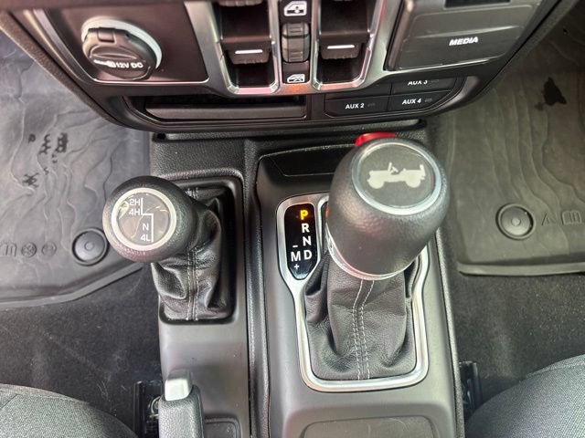 Used 2026 Jeep Wrangler Unlimited Sport AWD/4WD image 39