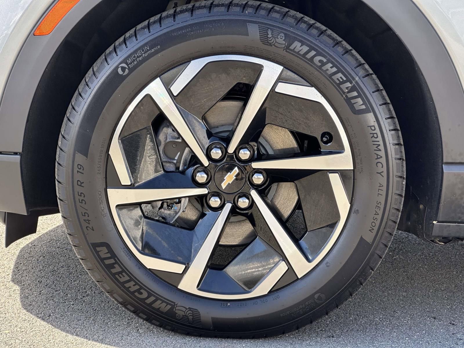 Certified 2026 Chevrolet Equinox EV LT image 7