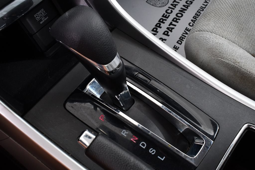 Used 2013 Honda Accord LX image 29