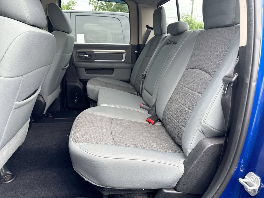 Used 2017 RAM 1500 SLT AWD/4WD image 14