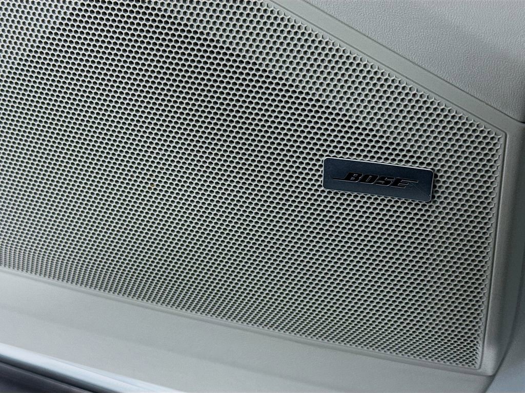 Certified 2022 Porsche Cayenne Turbo image 13