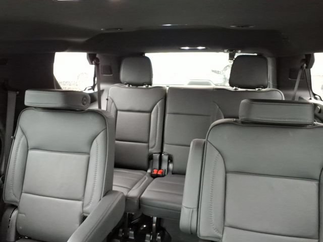 Used 2025 GMC Yukon Denali RWD image 20