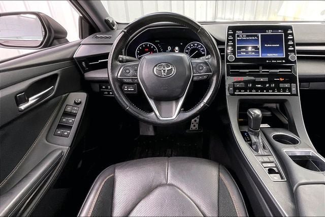 Used 2019 Toyota Avalon XSE w/ All Weather Liner Package FWD image 5