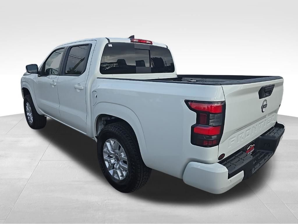 Used 2024 Nissan Frontier SV w/ SV Convenience Package image 5