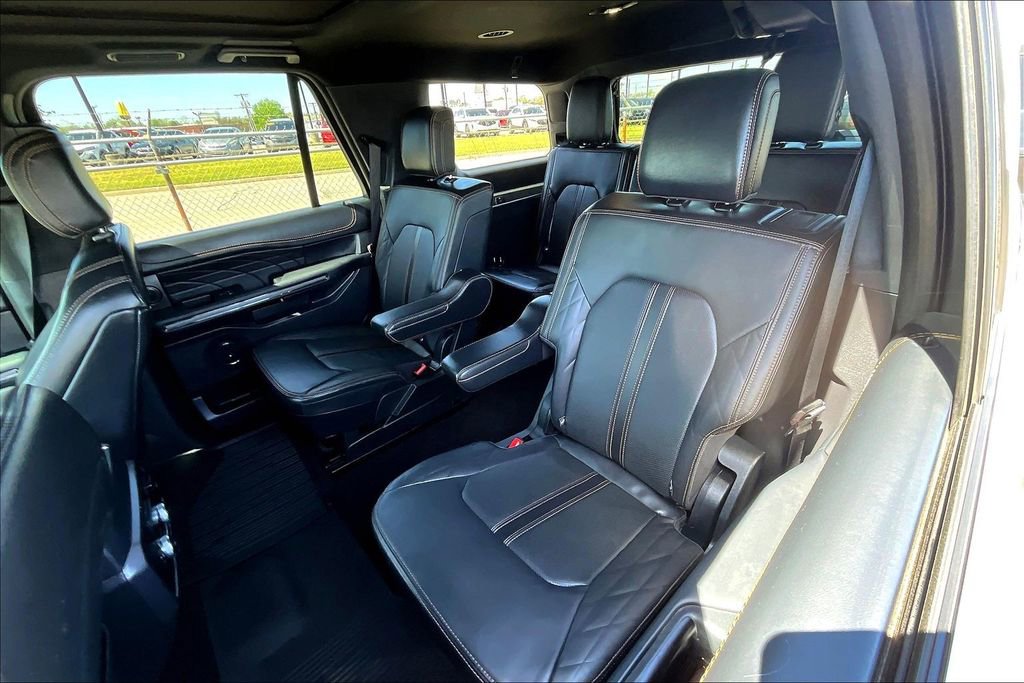 Used 2022 Ford Expedition Platinum image 35