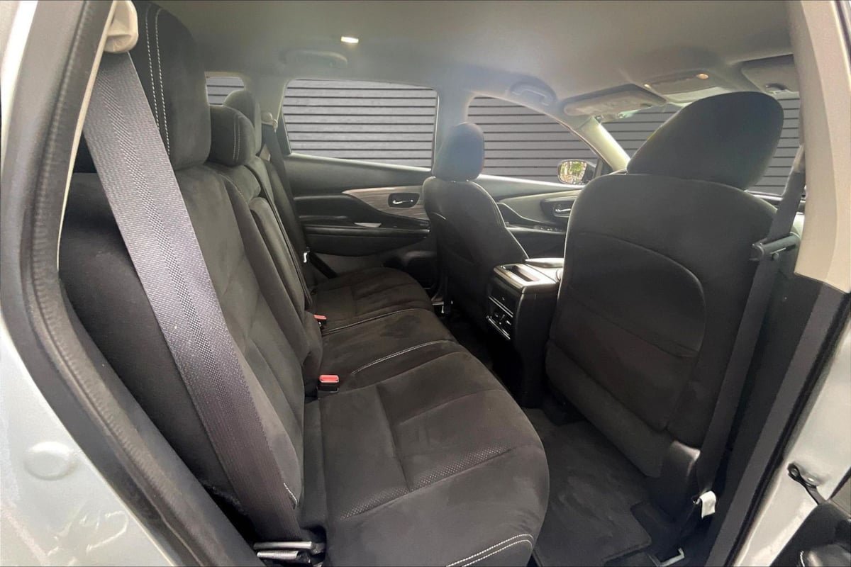 Used 2016 Nissan Murano SV AWD/4WD image 24