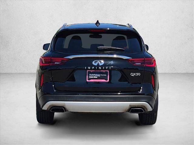 Used 2019 INFINITI QX50 Luxe w/ Navigation Package FWD image 7