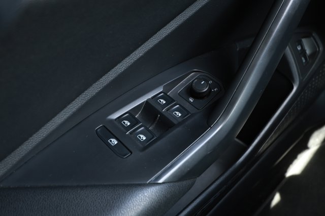 Used 2020 Volkswagen Jetta SEL Premium FWD image 22