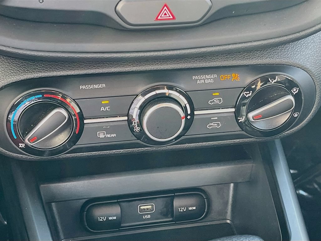 Used 2024 Kia Soul LX w/ Option Group 015 FWD image 15