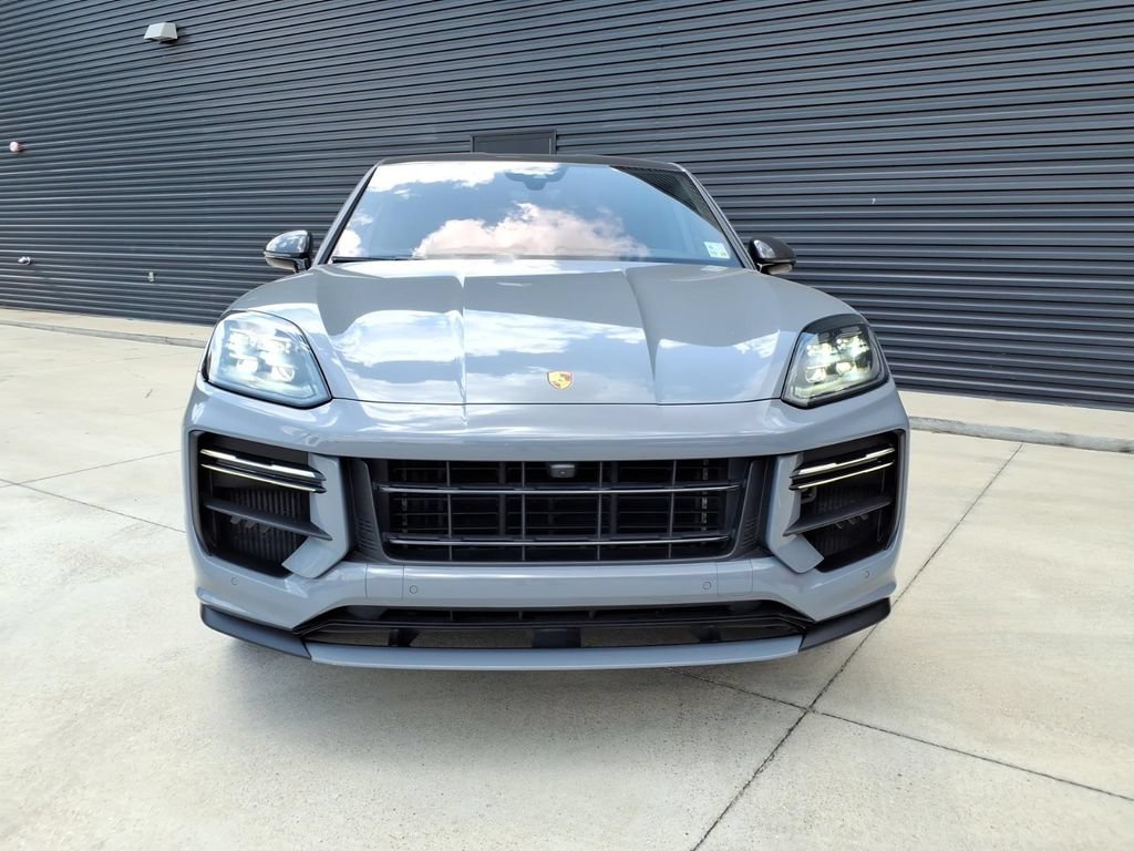Certified 2024 Porsche Cayenne Turbo GT AWD/4WD image 9