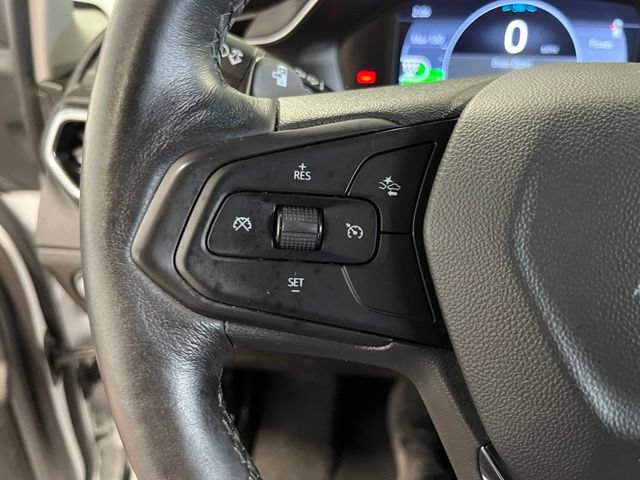 Used 2023 Chevrolet Bolt LT w/ Infotainment Package FWD image 25