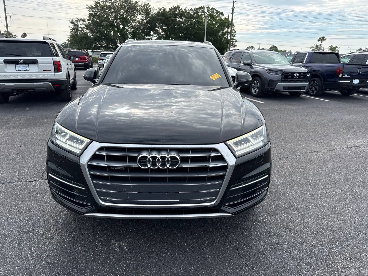 Used 2018 Audi Q5 2.0T Premium Plus w/ Premium Plus Package AWD/4WD image 2