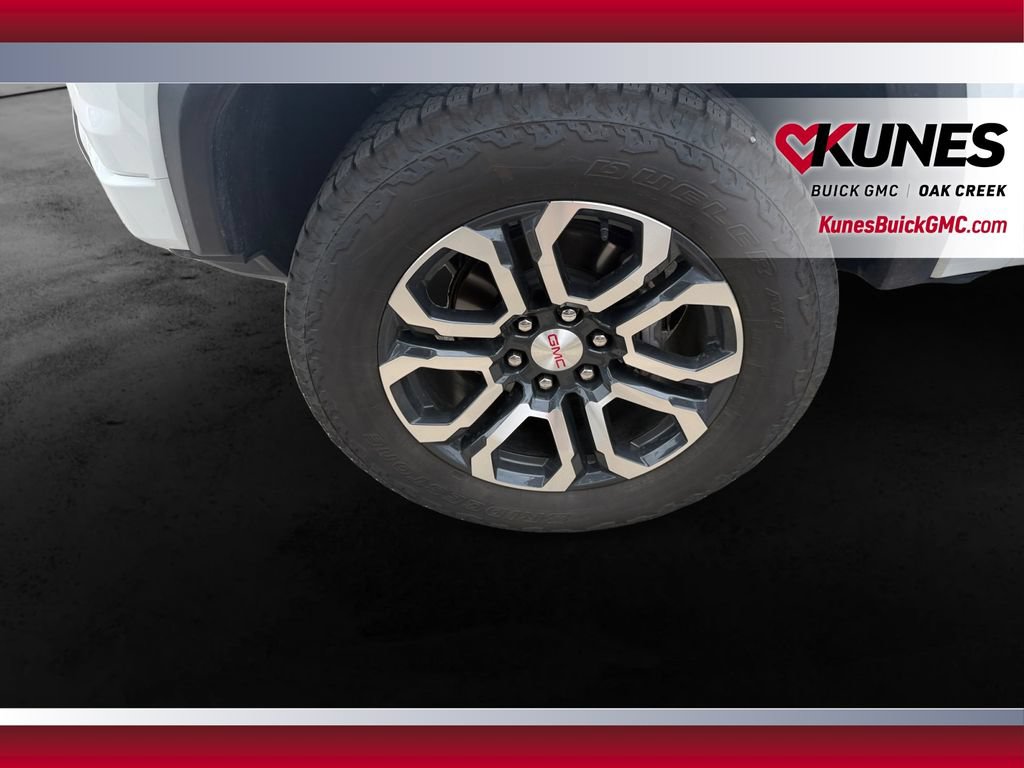 Used 2024 GMC Canyon AT4 w/ AT4 Premium Package AWD/4WD image 13