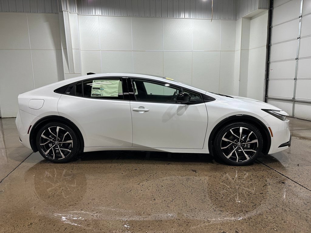New 2026 Toyota Prius Plug-In Hybrid w/ Limited Premium Package FWD image 3
