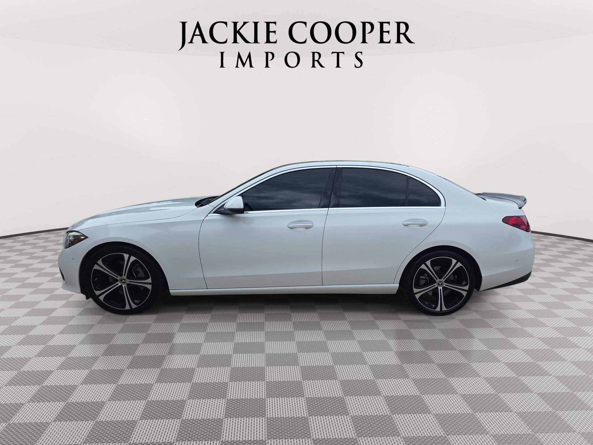 Used 2023 Mercedes-Benz C 300 4MATIC Sedan image 8