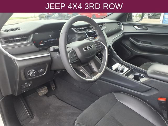 Used 2024 Jeep Grand Cherokee L Altitude AWD/4WD image 8