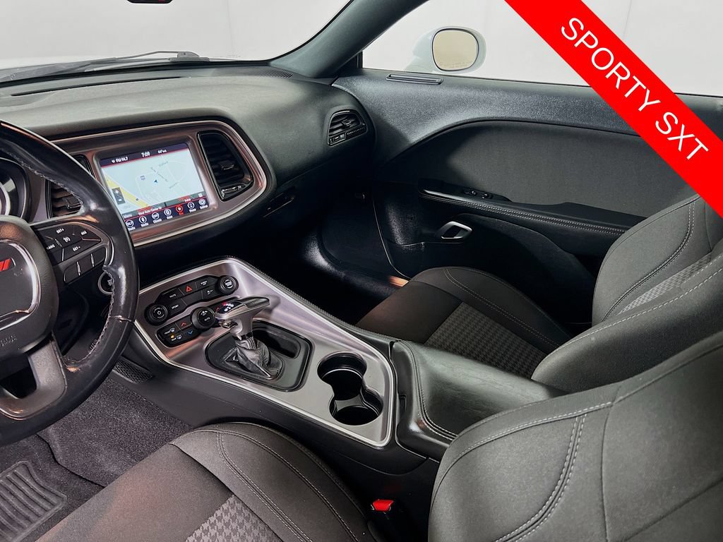 Used 2019 Dodge Challenger SXT RWD image 23