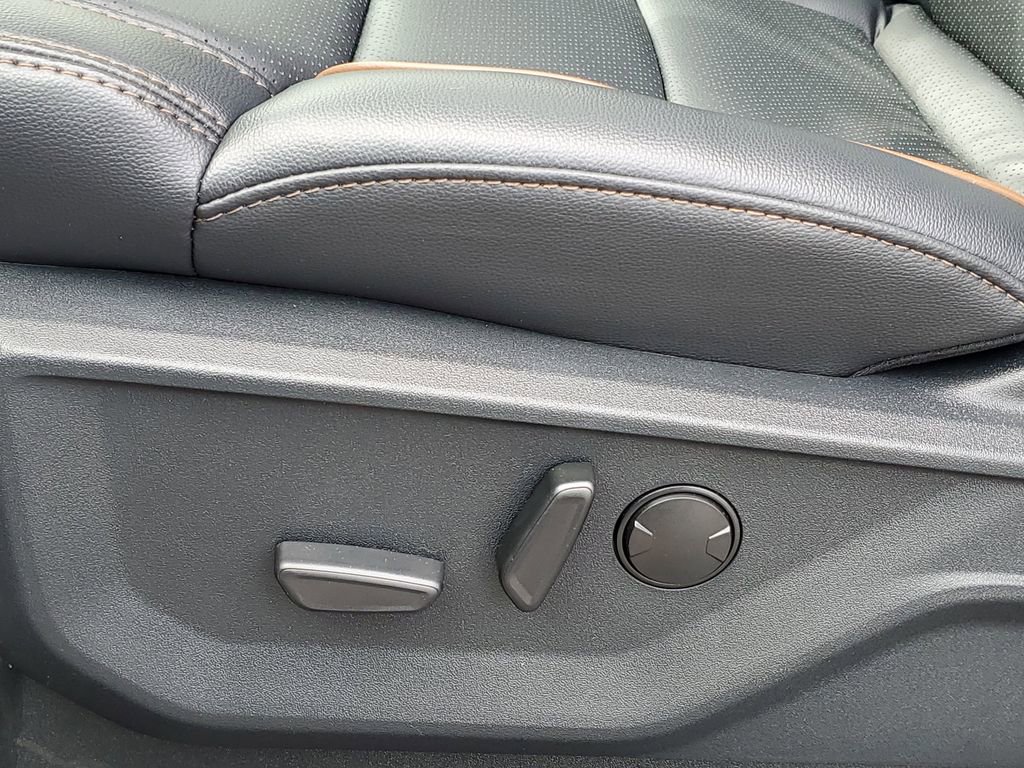 New 2025 Ford F350 Lariat w/ Lariat Ultimate Package image 8