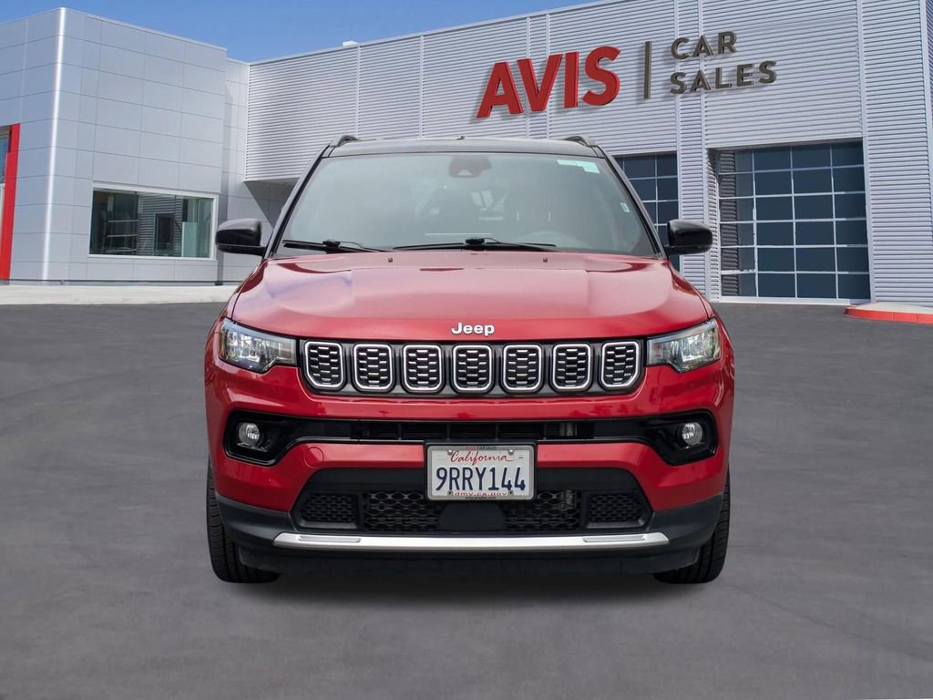 Used 2025 Jeep Compass Limited AWD/4WD image 2