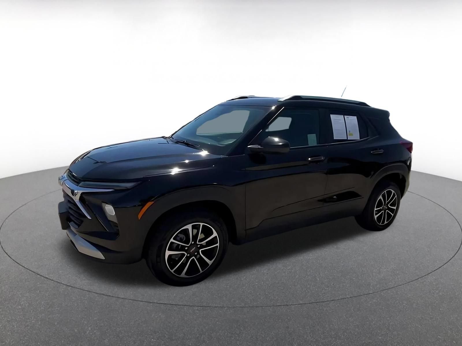 Used 2025 Chevrolet TrailBlazer LT FWD image 8