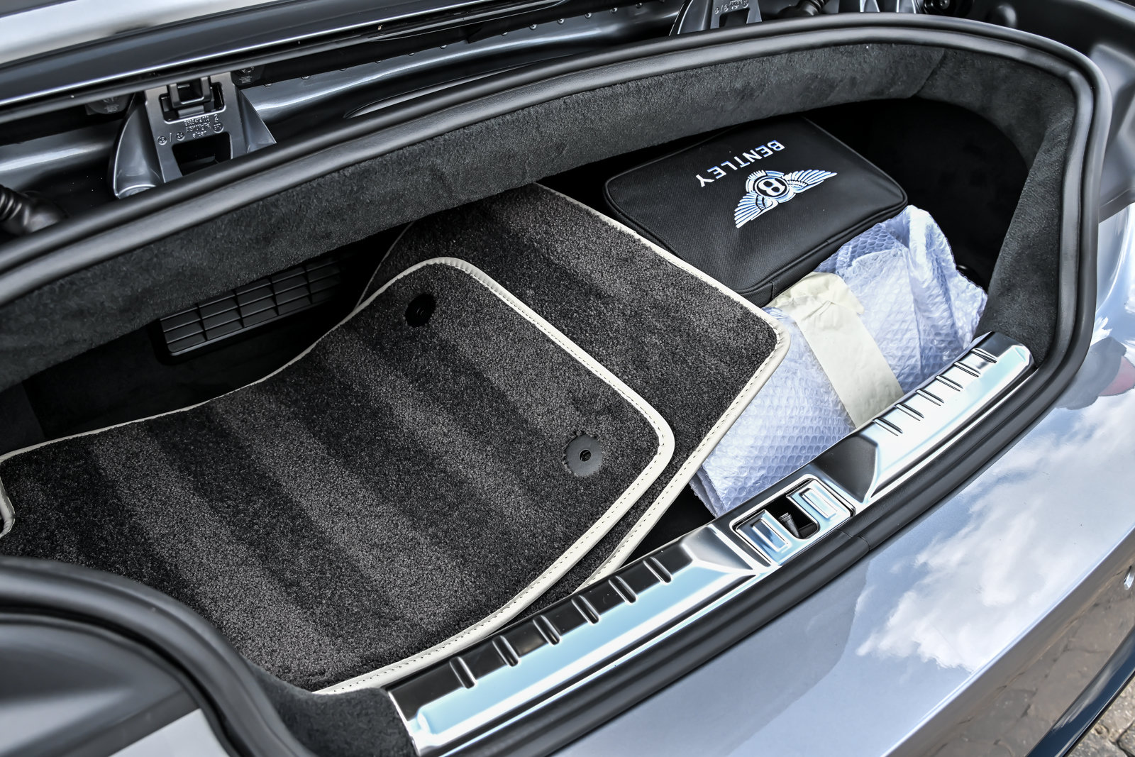 New 2026 Bentley Continental GT Azure AWD/4WD image 15