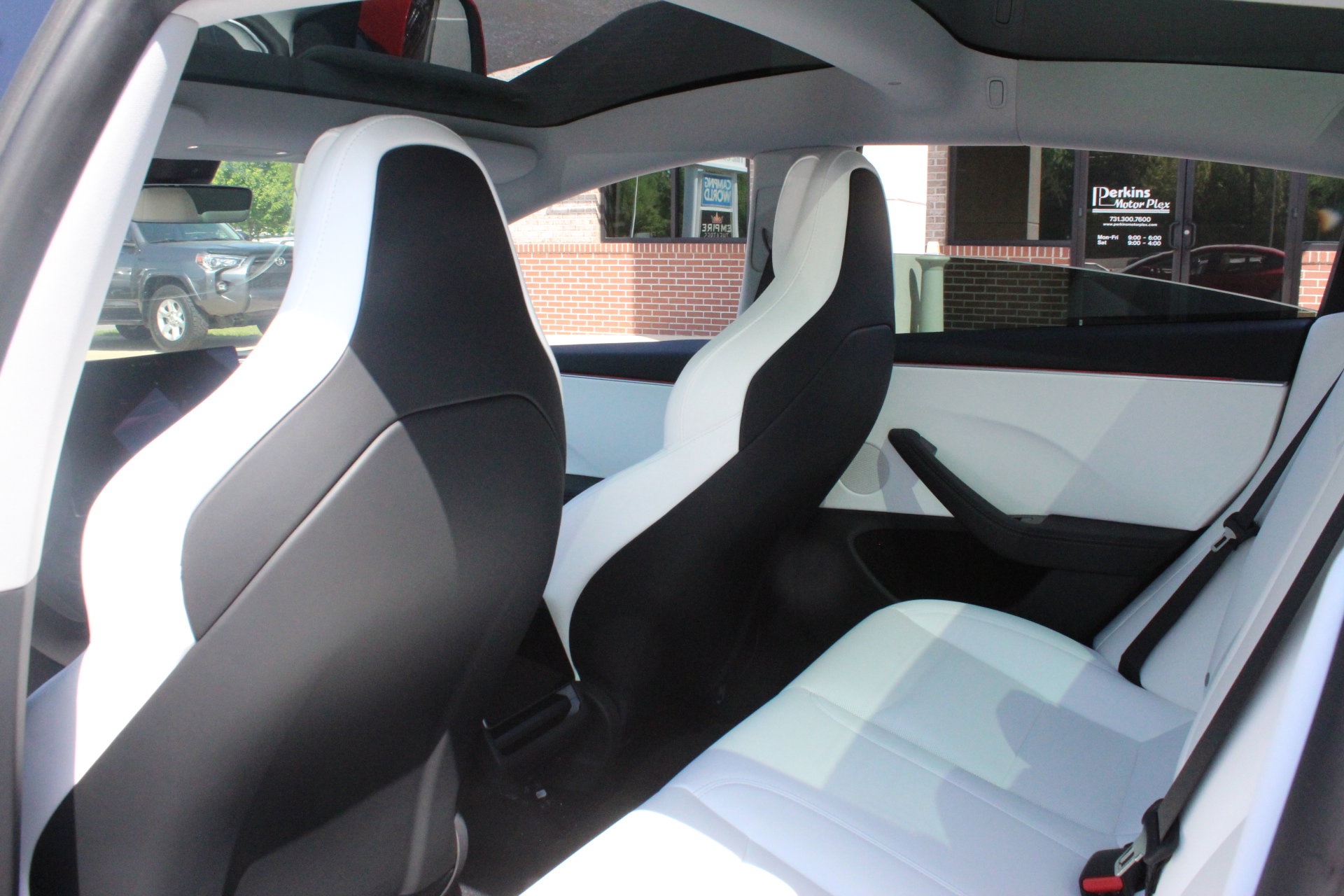 Used 2025 Tesla Model 3 Performance AWD/4WD image 25