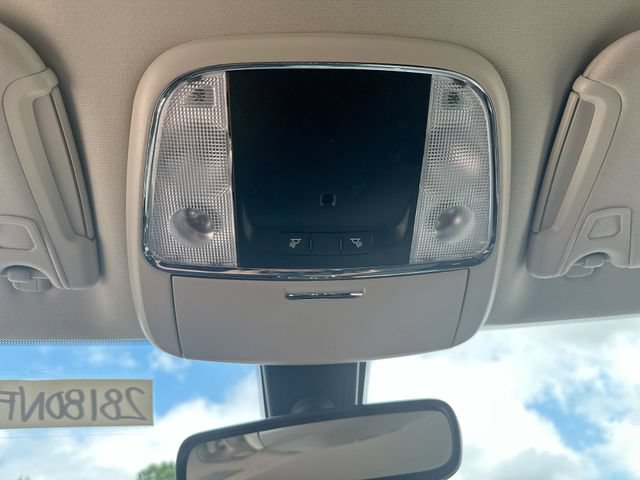 Used 2023 Chrysler 300 Touring w/ Sport Appearance Package RWD image 40