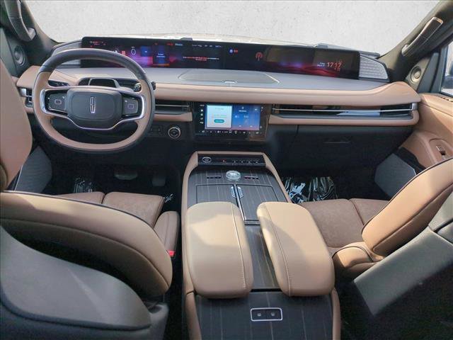 Used 2025 Lincoln Navigator Black Label image 19