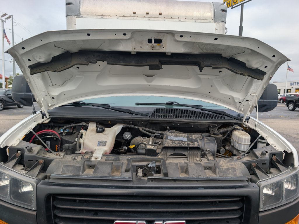 Used 2018 GMC Savana 3500 Extended w/ Driver Convenience Package RWD image 24