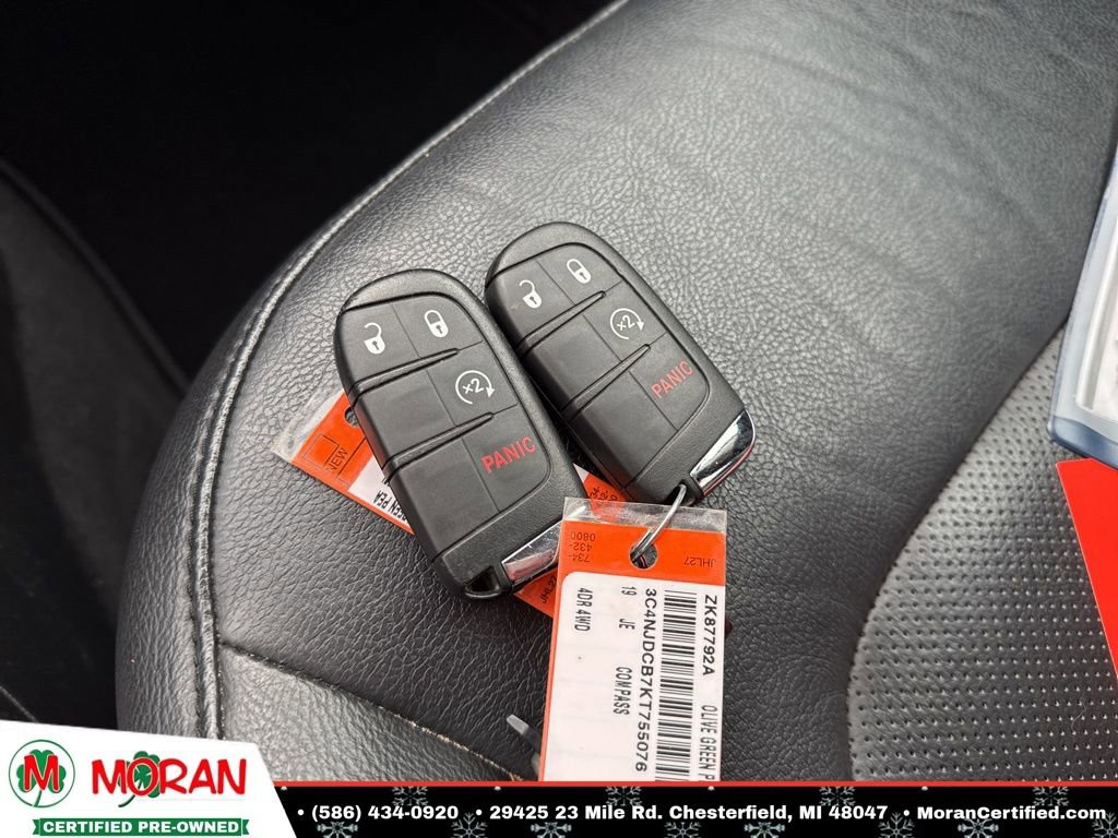 Used 2019 Jeep Compass Limited image 27