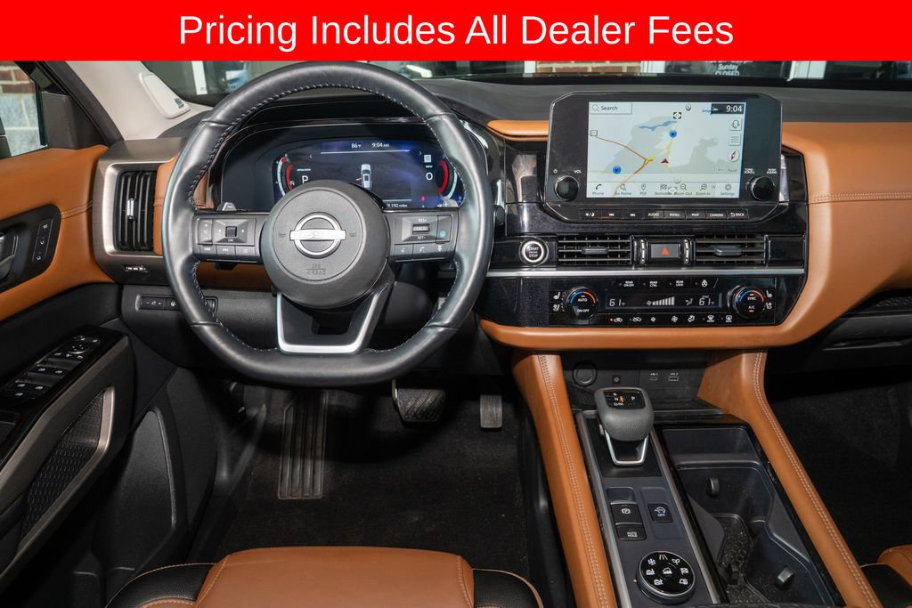 Used 2024 Nissan Pathfinder Platinum AWD/4WD image 7