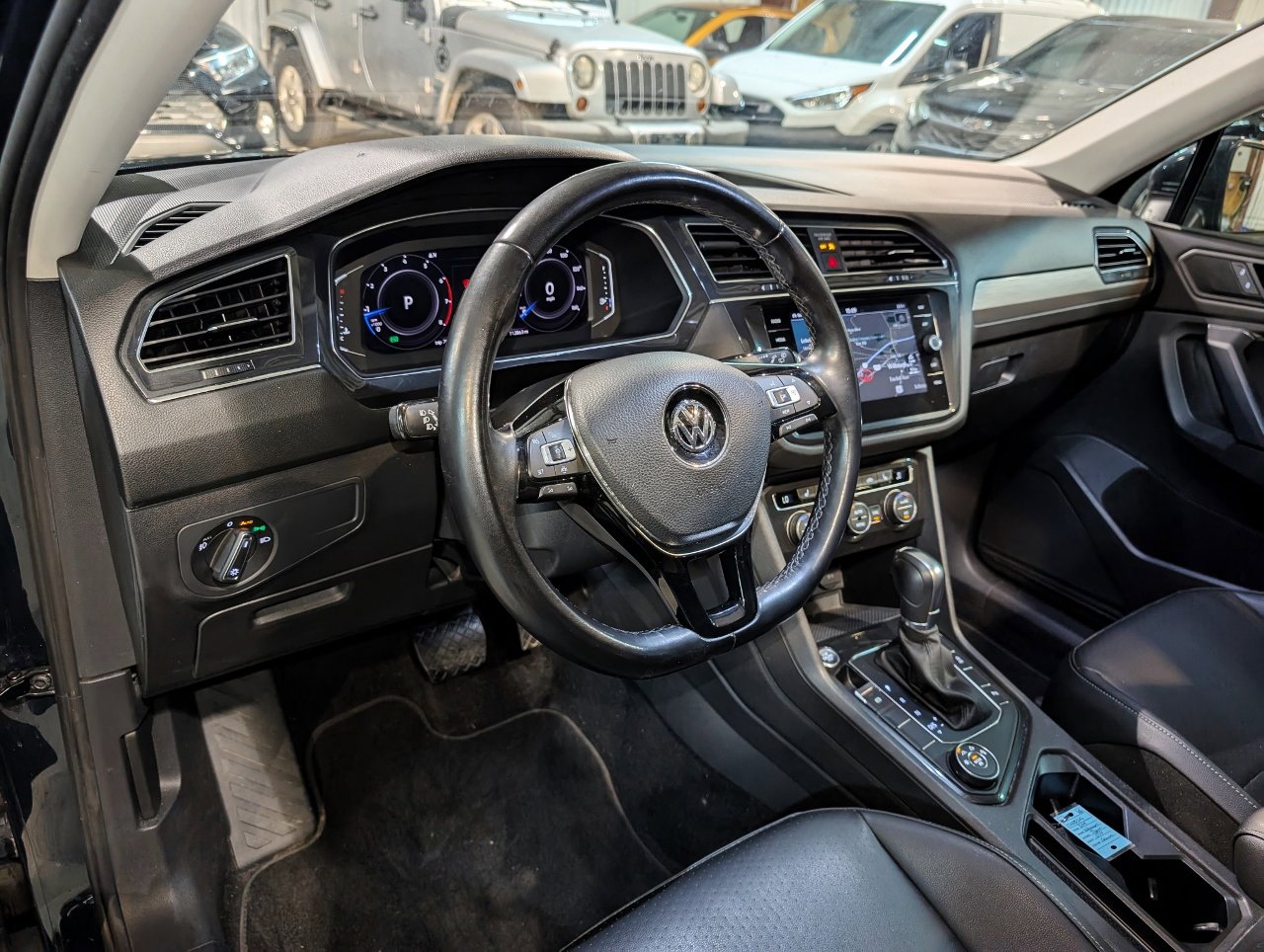 Used 2019 Volkswagen Tiguan SEL image 17
