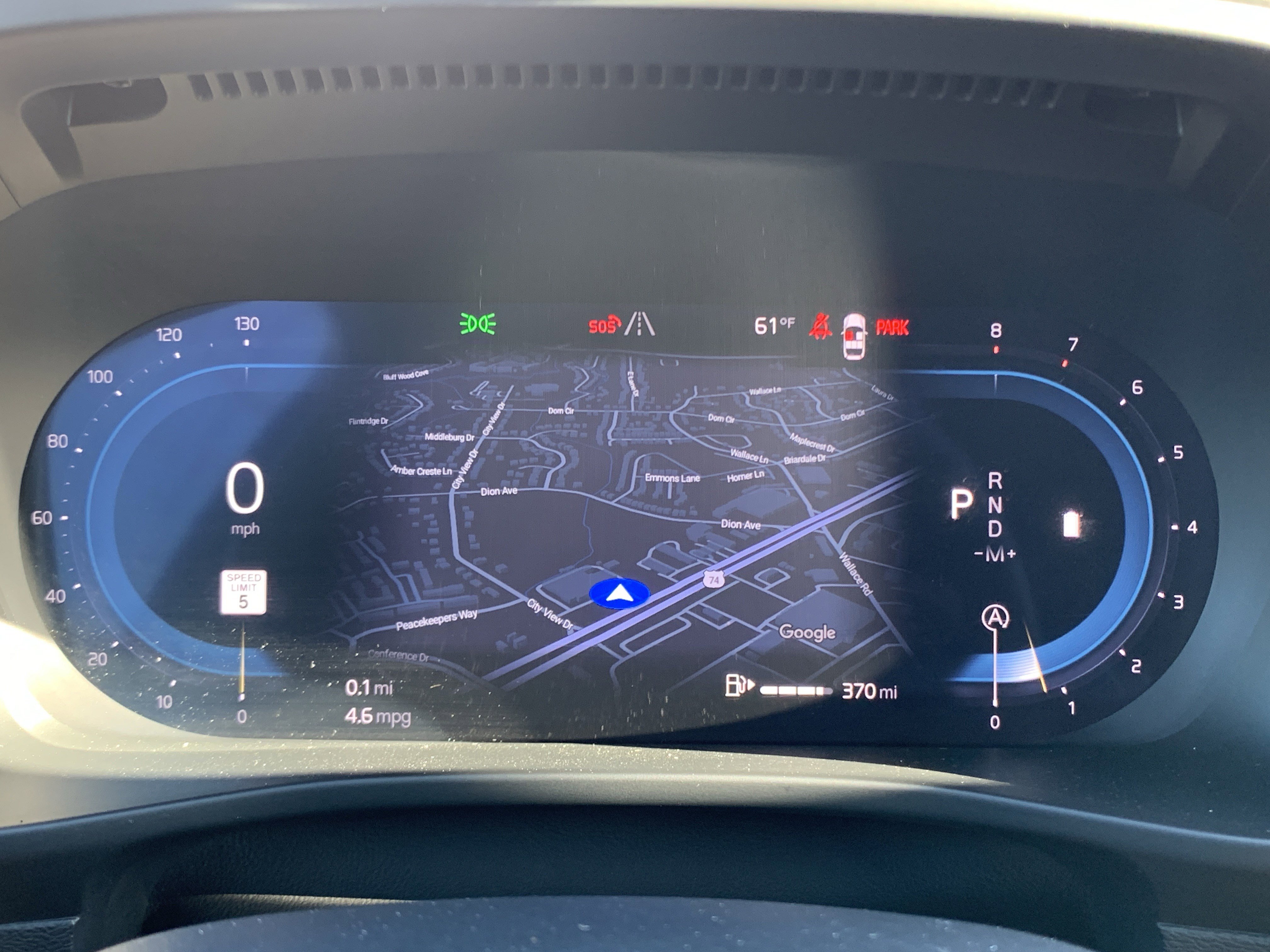 Used 2025 Volvo XC40 B5 Plus image 21